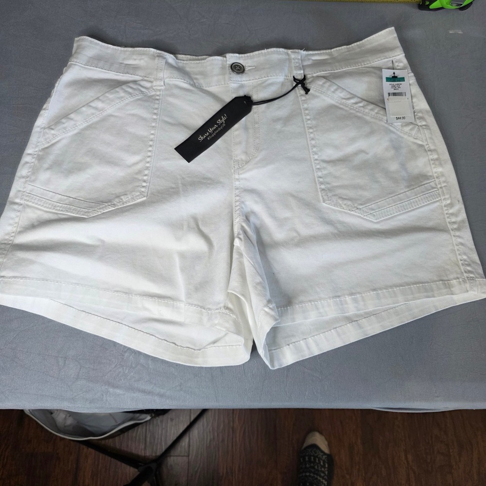 Supplies by Union Bay Alix White Utility‎ Shorts Womens Size 16 33W NWT